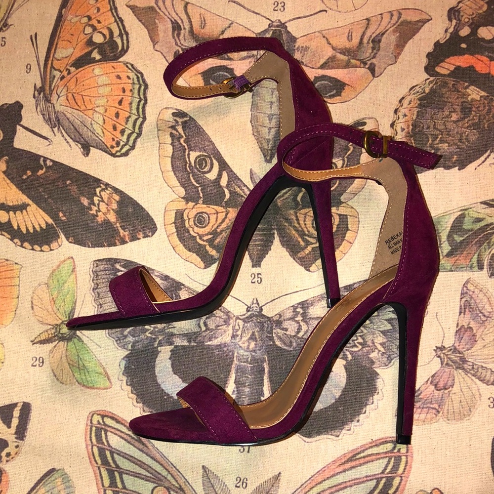 Maroon / Burgundy High Heels  👠